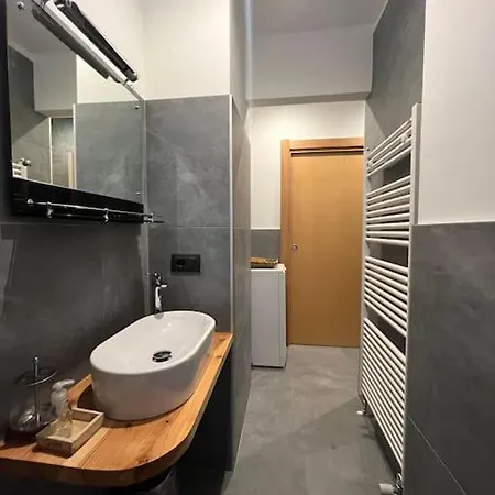 Apartament Neve Monolocale, Ottima Posizione, Posto Auto. *